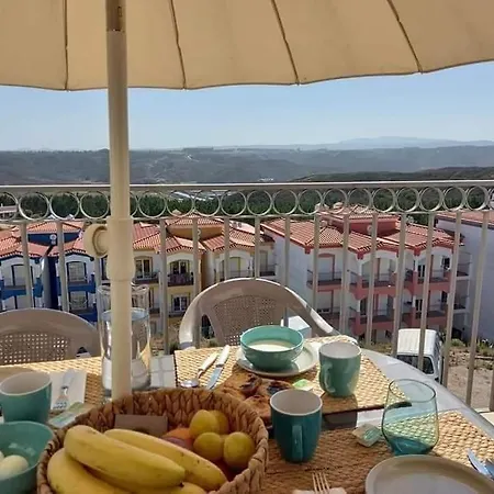 House - Casa De Ferias Monte Clerigo Апартаменты